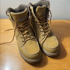 Men's Good Year Tan Leather Boots. Size 11